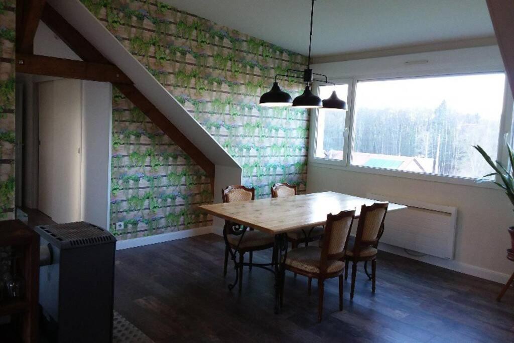 Appartement Lumineux, Calme Et Panoramique !! Pouligney-Lusans エクステリア 写真